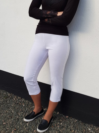 Capri-housut Emma-mallissa, valkoinen. Mingle. Edu